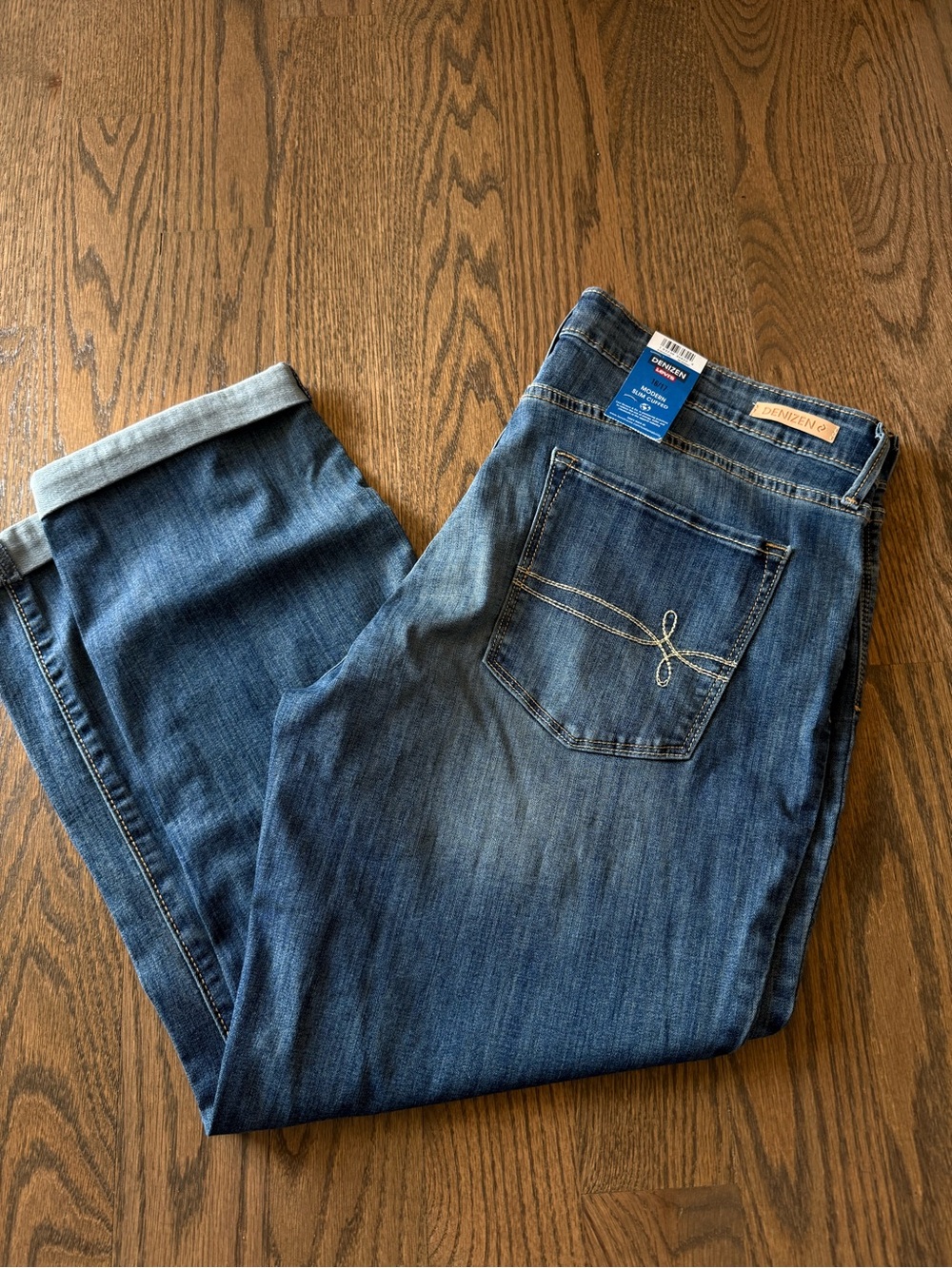 Denizen from Levi's modern slim cuffed Ankle Cropped Jeans woman’s size 16/17